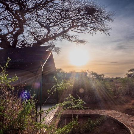 Tulia Amboseli Safari Camp Hotel ภายนอก รูปภาพ