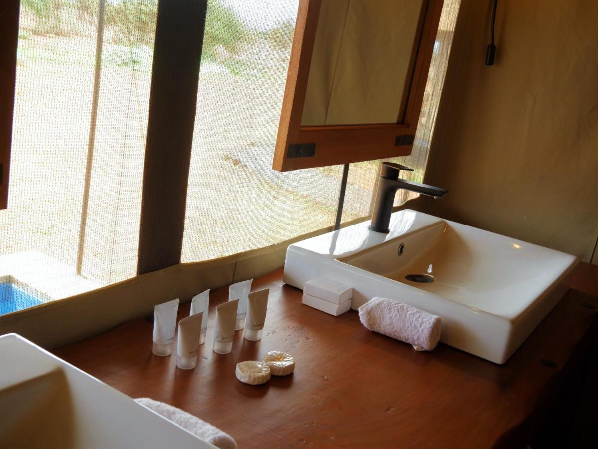 Tulia Amboseli Safari Camp Hotel ภายนอก รูปภาพ