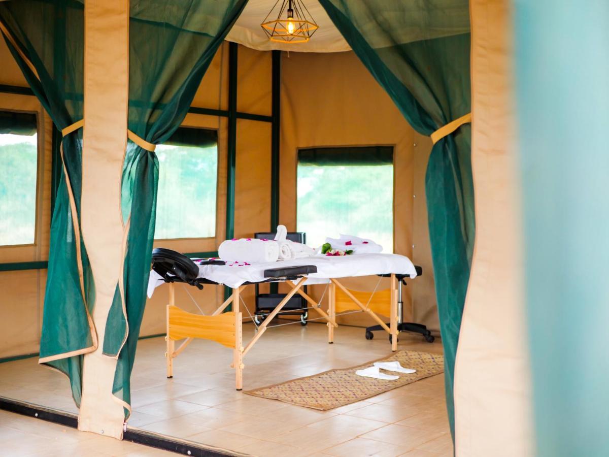 Tulia Amboseli Safari Camp Hotel ภายนอก รูปภาพ