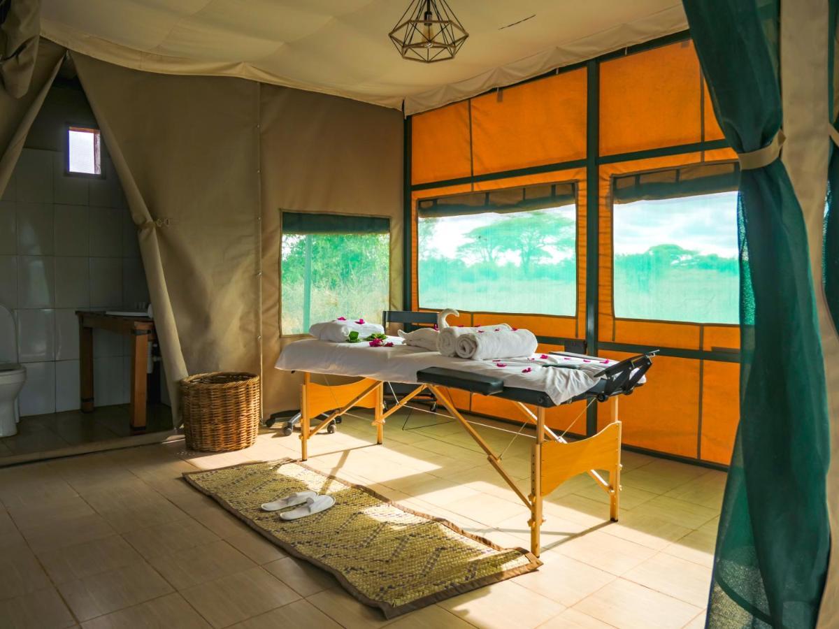 Tulia Amboseli Safari Camp Hotel ภายนอก รูปภาพ